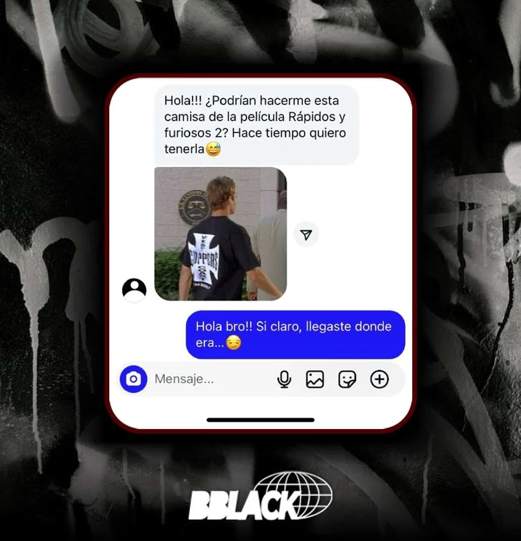 Pieza de redes de BBLACK con una conversación de pedido por mensaje directo